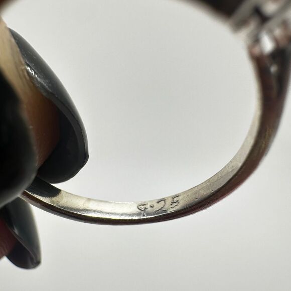 NWOT Emerald Cut Amethyst with cz accent diamonds in sterling silver ring! - Picture 4 of 11